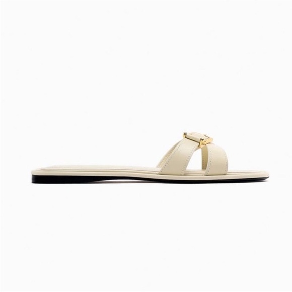 ZARA FLAT LEATHER SANDAL WITH BUCKLE - Picture 3 of 5